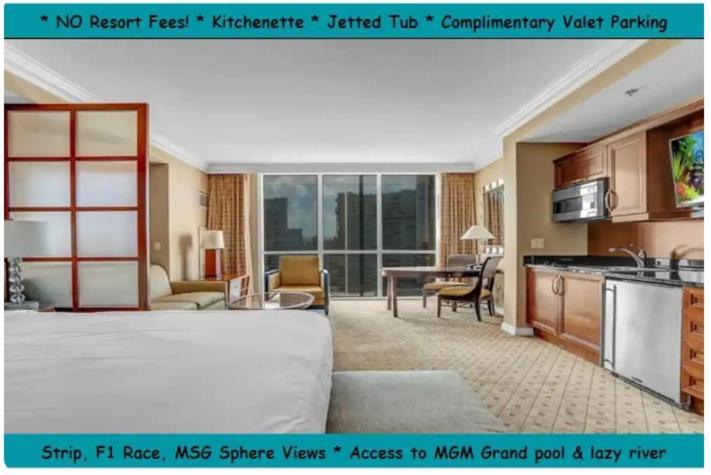 Signature Mgm Suite With Strip And Sphere View Las Vegas Luaran gambar
